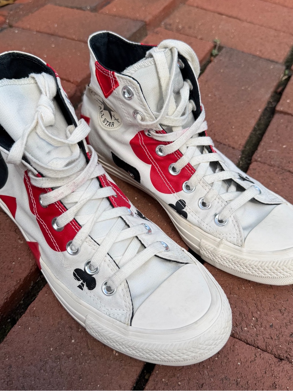 Converse Chuck Taylor All-Star Hi Queen of Hearts Sneakers Mens 7 Women’s 9
